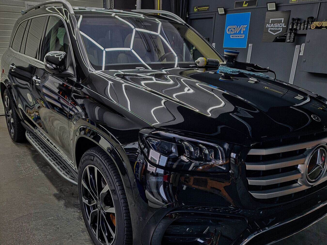 Mercedes GLS 450 pred aplikáciou PPF