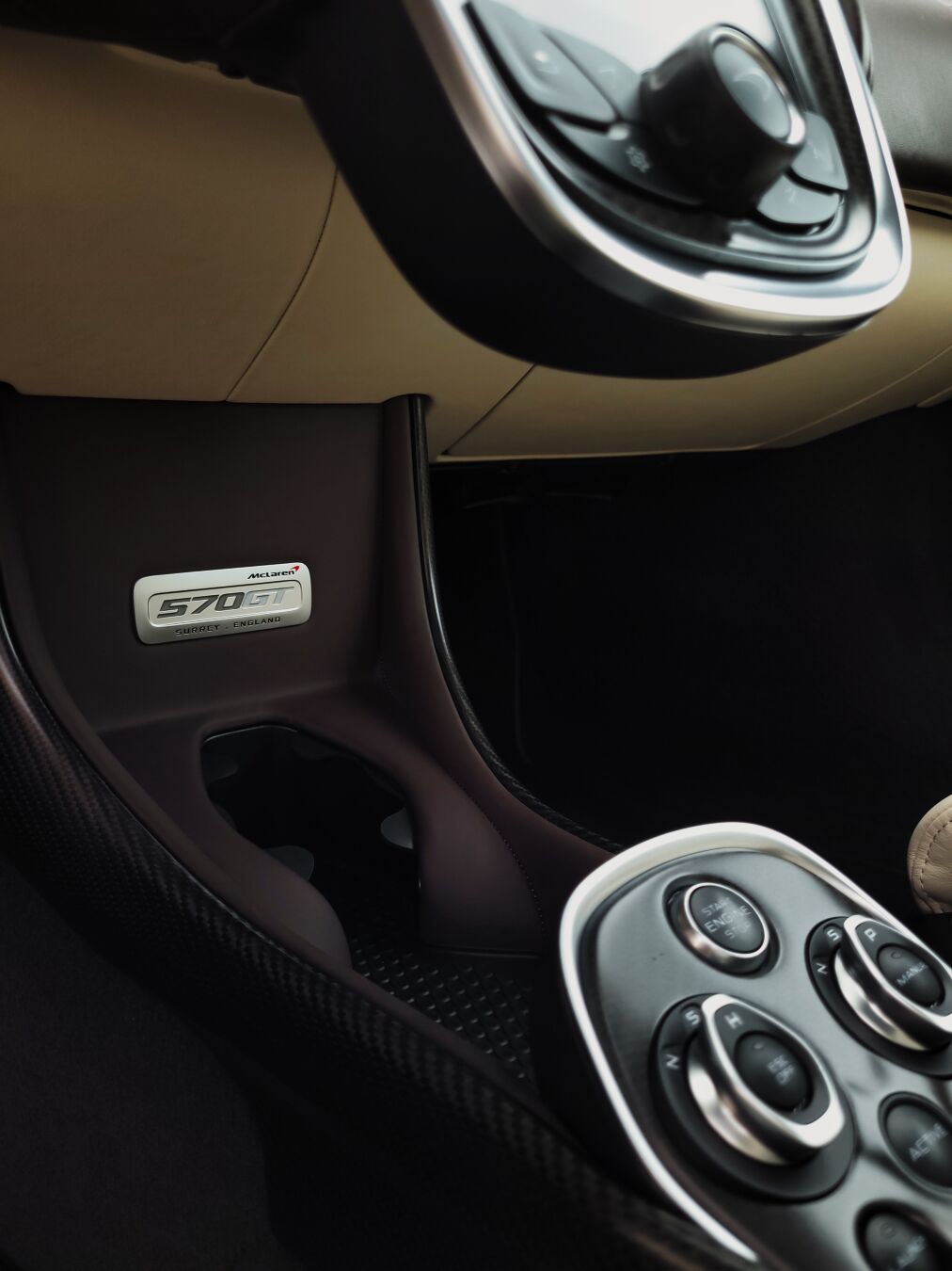 McLaren 570GT a LuxCarDetailing stúdióban Komáromban