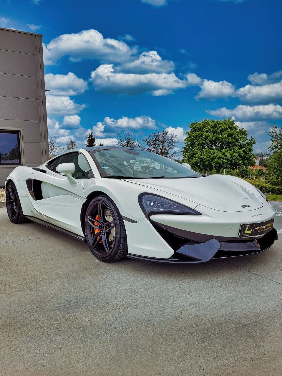 McLaren 570GT