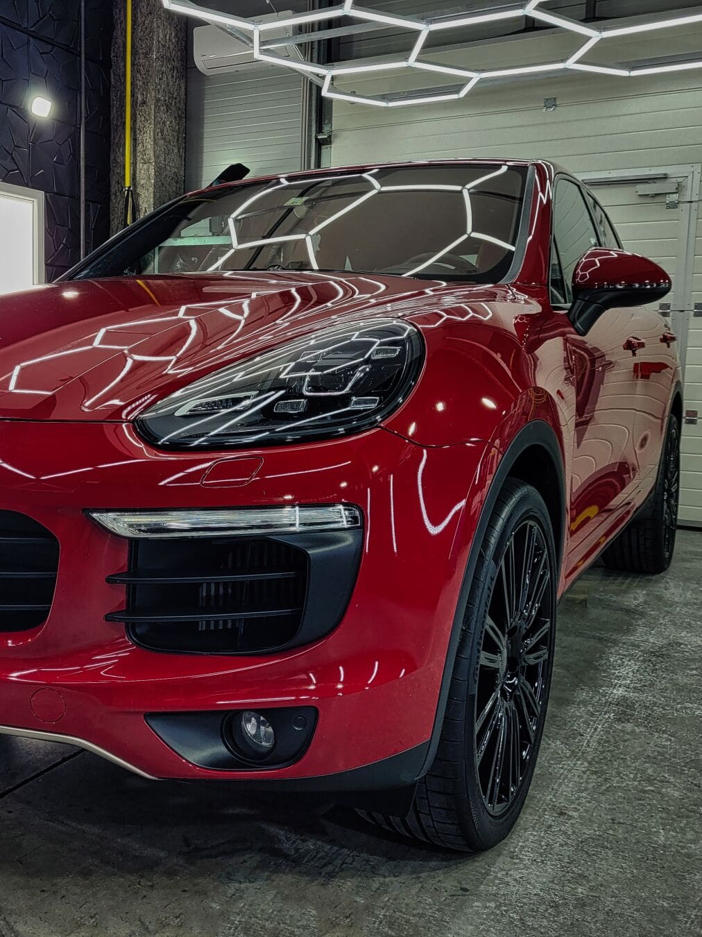Porsche Cayenne S fényezés részlet